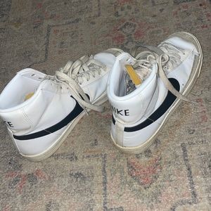 women’s nike blazers